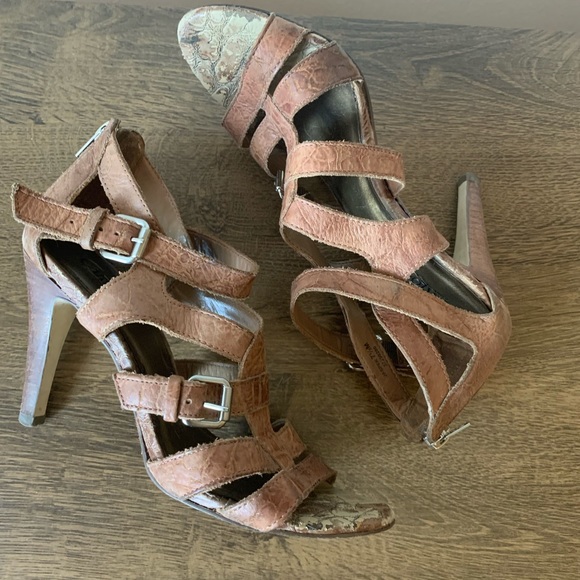 Carlos Santana 7 1/2 Tan Heel - Picture 1 of 8